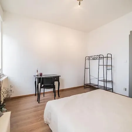 En Famille Ou Entre Amis Διαμέρισμα